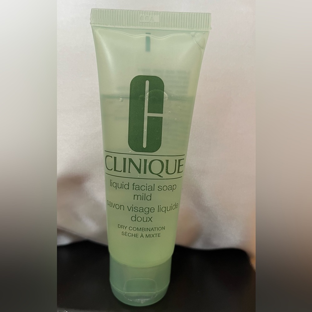 Clinique Liquid Mild Facial Soap for Dry/Combination skin